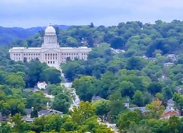 kentucky/frankfort/landmark/sullivan-house-visitor-center-at-leslie-morris-park-at-fort-hill