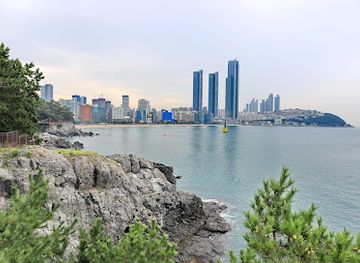 south-korea/busan/haeundae/landmark/carved-stone-in-haeundae