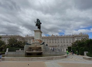 spain/madrid-community/landmark/jardines-del-cabo-noval