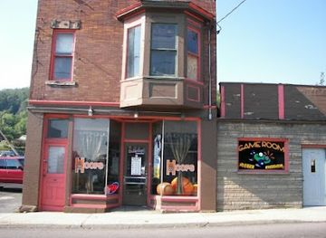 west-virginia/fairmont/landmark/hoops-cafe