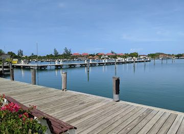 antigua-and-barbuda/jolly-harbour/landmark/petal-s-cafe