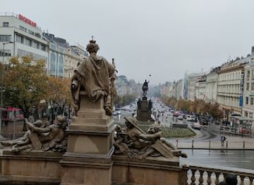 czechia/central-bohemia/landmark/vaclavske-nam