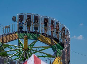 north-carolina/hendersonville/landmark/the-poe-house