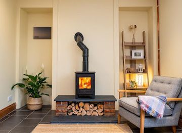 united-kingdom/dyfed/landmark/dyfed-chimneys