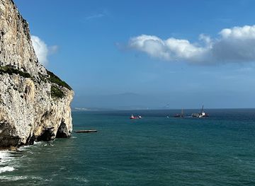 gibraltar/gibraltar/landmark/gorham-s-cave