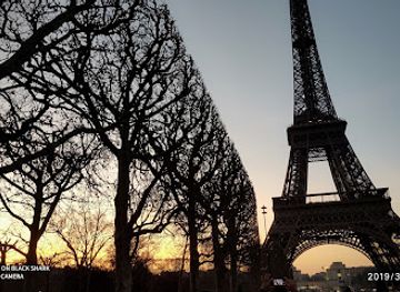 france/paris/landmark/square-gabriel-pierne
