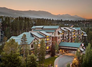 colorado/breckenridge-ski-resort/landmark/hilton-grand-vacations-club-valdoro-mountain-lodge-breckenridge