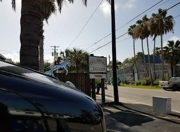 texas/port-aransas/landmark/treasure-island