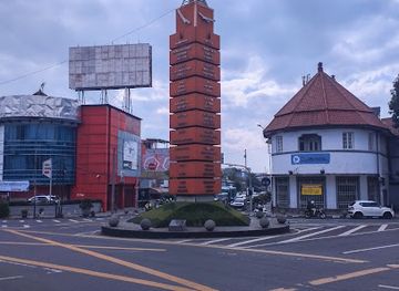 indonesia/bandung/landmark/tugu-simpang-lima