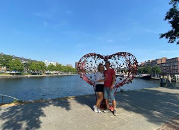 netherlands/rotterdam/delfshaven/landmark/locks-of-love