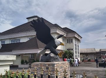 nigeria/warri/landmark/palace-of-the-olu-of-warri