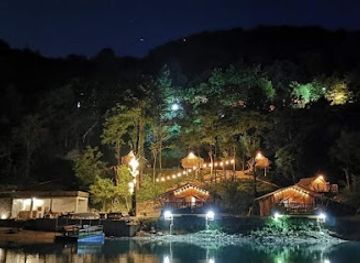 bosnia-and-herzegovina/herzegovina/landmark/glamping-bagrem