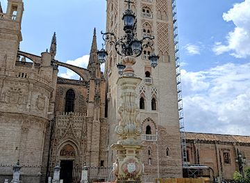 spain/seville/landmark/fuente-farola