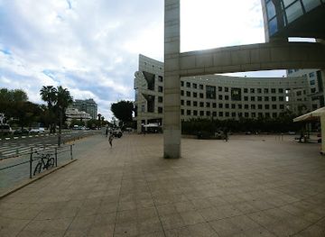 israel/herzliya/landmark/herzliya-city-hall