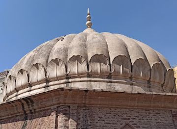 pakistan/lahore/landmark/dina-naath-well