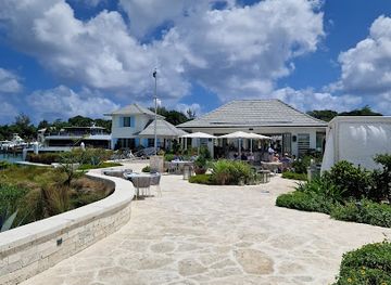 the-bahamas/harbour-island/landmark/briland-club-residences-marina