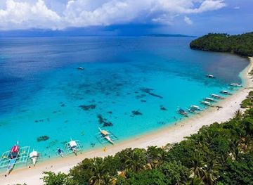 philippines/bicol-region/landmark/subic-beach