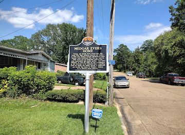 mississippi/jackson/downtown-jackson/landmark/medgar-and-myrlie-evers-home-national-monument