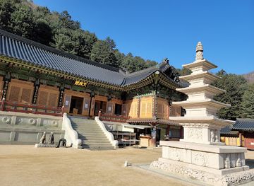 south-korea/yeongseo-region/landmark/sangwonsa