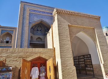 uzbekistan/khorezm-region/landmark/mohammed-amin-khan-madrassah