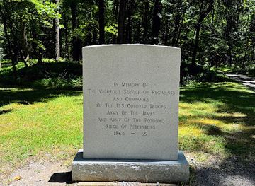 virginia/southern-virginia/landmark/united-states-colored-troops-monument