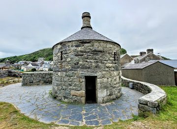 united-kingdom/merionethshire/landmark/ty-crwn