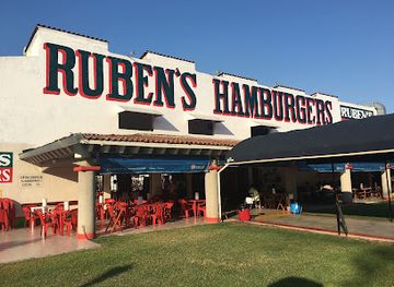 mexico/ixtapa-zihuatanejo/landmark/rubens-hamburgers-ixtapa