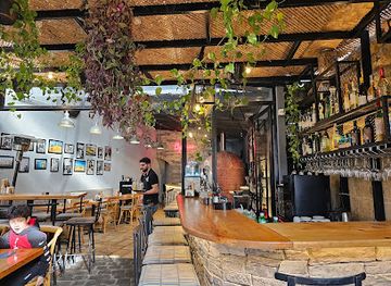 lebanon/batroun-coast/landmark/capitano-square