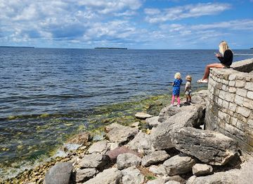 wisconsin/door-county/landmark/sunset-beach-park