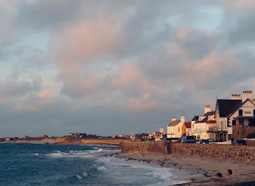 guernsey/grandes-rocques/landmark/the-rockmount-randalls