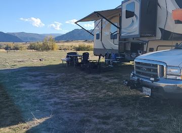 utah/flaming-gorge-national-recreation-area/landmark/stateline-cove-campground