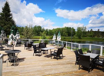 canada/haliburton-highlands/landmark/stone-21