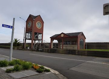 new-zealand/greymouth/landmark/robert-harris-greymouth