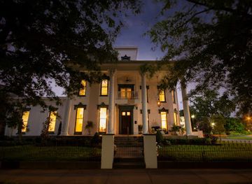 kentucky/paducah/landmark/belle-louise-historic-bed-breakfast