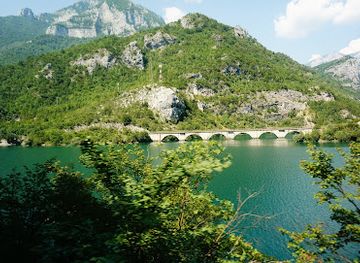 bosnia-and-herzegovina/herzegovina-neretva-canton/landmark/lake-jablanica