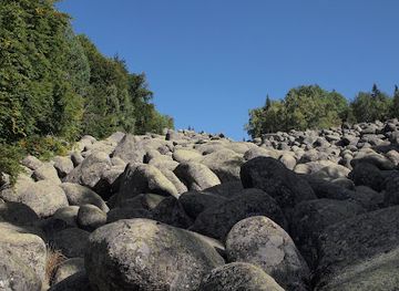 bulgaria/vitosha-mountain/landmark/golden-bridges