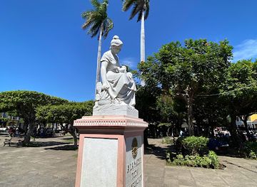 nicaragua/granada-plains/landmark/monument-to-the-mother