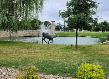 texas/plano/landmark/cowboys-by-campfire-statue