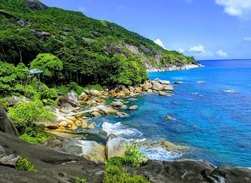 seychelles/silhouette-island/landmark/cliff-n-coast-adventure-tours-seychelles
