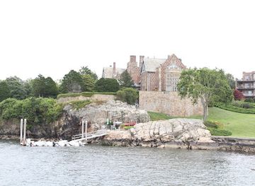 rhode-island/newport-coastline/landmark/bowen-s-wharf