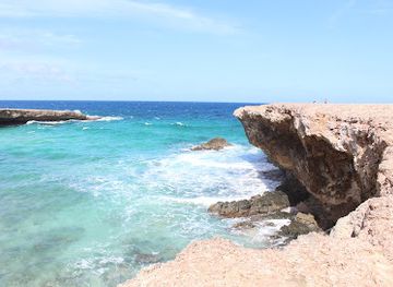 aruba/california-lighthouse/landmark/fontein-cave