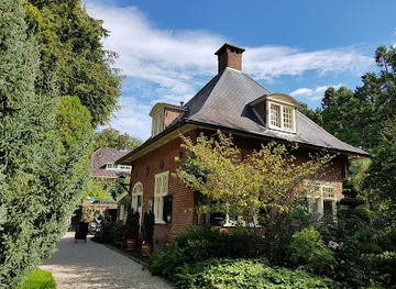 netherlands/gooi/landmark/botanical-gardens-pinetum-blijdenstein
