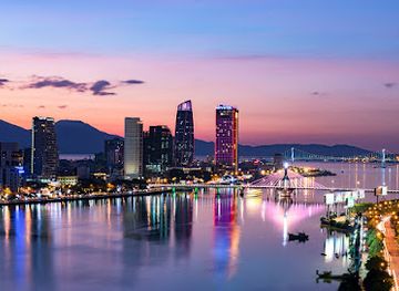 vietnam/da-nang/landmark/my-khe-beach