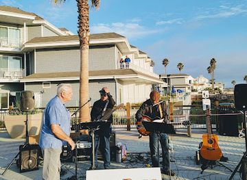 california/pismo-beach/landmark/pismo-beach-farmers-market