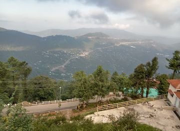 pakistan/azad-jammu-and-kashmir/landmark/pia-park-murree