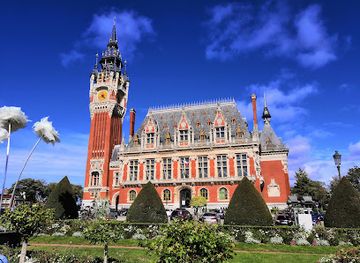 france/nord-pas-de-calais/landmark/beffroi-de-l-hotel-de-ville-de-calais-unesco