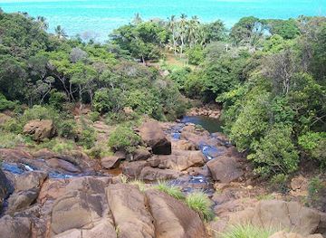 new-caledonia/yate/landmark/wadiana-falls