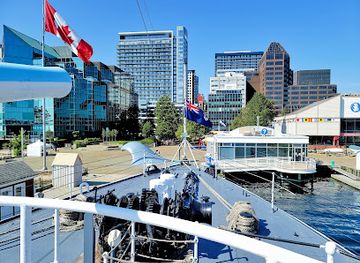 canada/halifax/landmark/hmcs-sackville