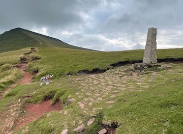 united-kingdom/brecknockshire/attraction/brecon-beacons-2