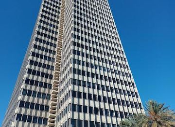 spain/barcelona/landmark/edificio-colon